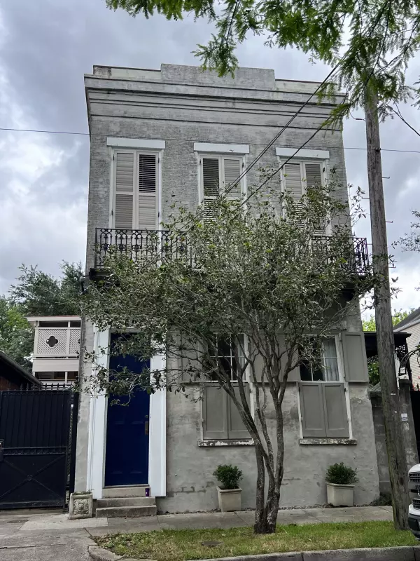 History and Mystery Along Magazine Street in New Orleans